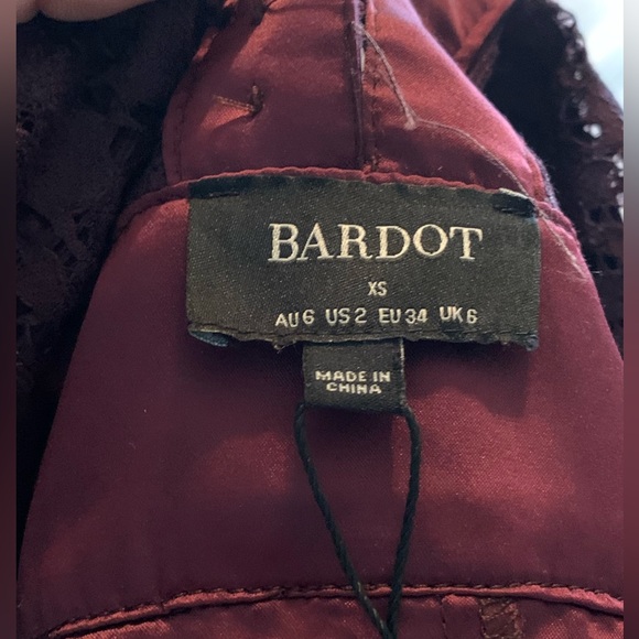 BARDOT Morgan Front Slit Lace Cocktail Dress in Dark Purple Size 2 XS - Picture 4 of 11